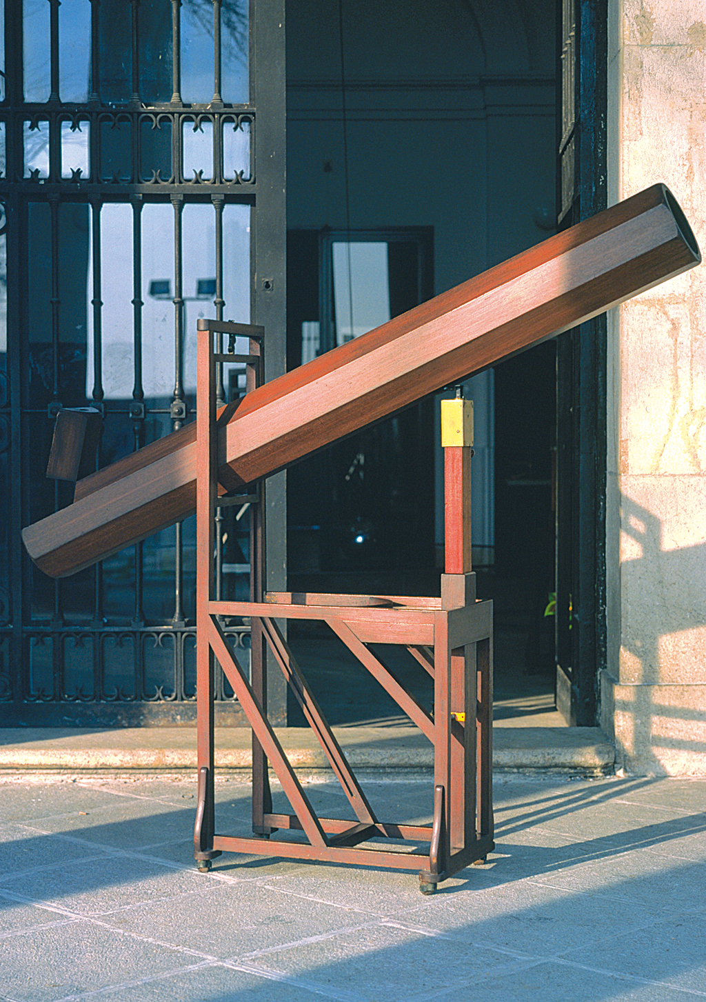 Uno de los telescopios de 7 pies del Real Observatorio - OAN Uno de los telescopios de 7 pies del Real Observatorio - OAN